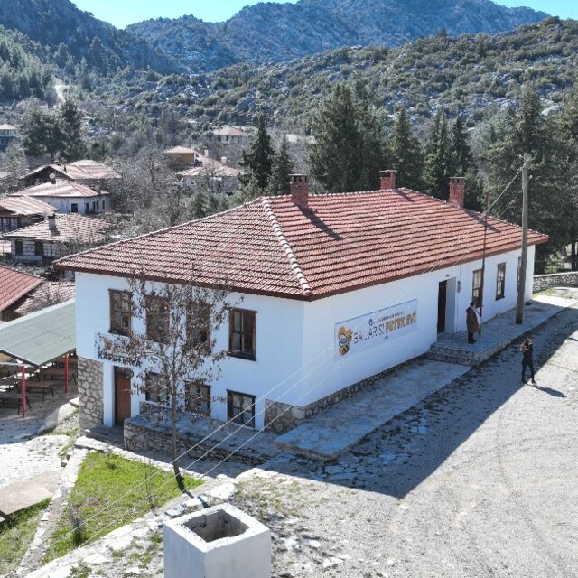 "Bal Arısı Petek Evi"nde son aşama