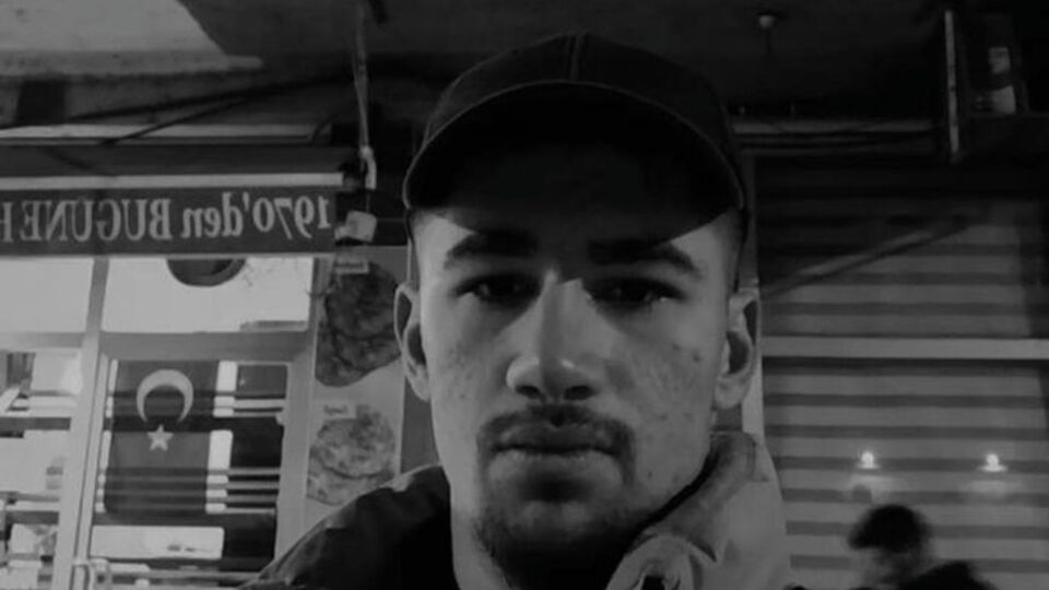 17 yaşındaki gençlerin kavgası kanlı bitti