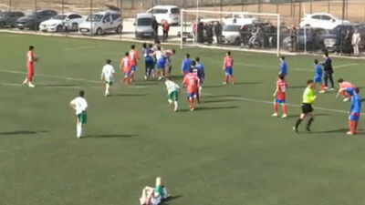 Amatör maçta tekme ve yumruklu kavga