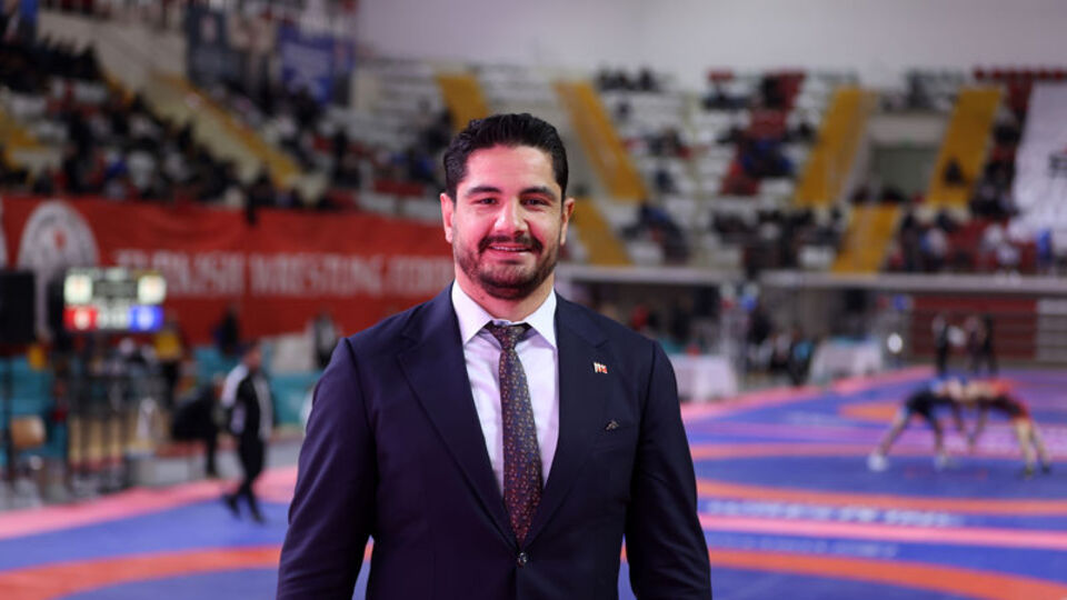 "Dünya güreşinde ilk 3'e girmeliyiz"