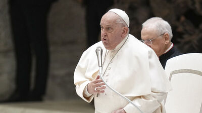 Papa 19 gündür hastanede