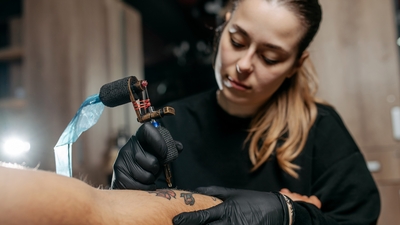 Dövme mürekkebi, lenf ve cilt kanseri riskini artırıyor