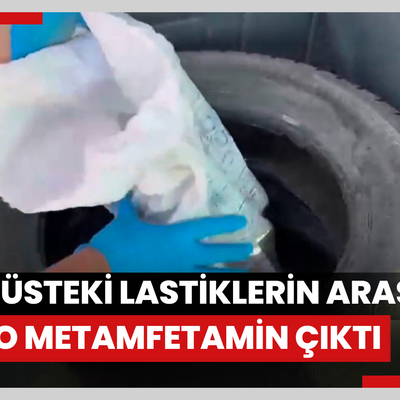 Minibüsteki lastiklerin arasından 10 kilo metamfetamin çıktı