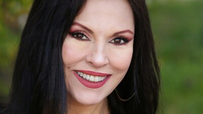 'Kanser Olma Aşı Ol'un yüzü oldu