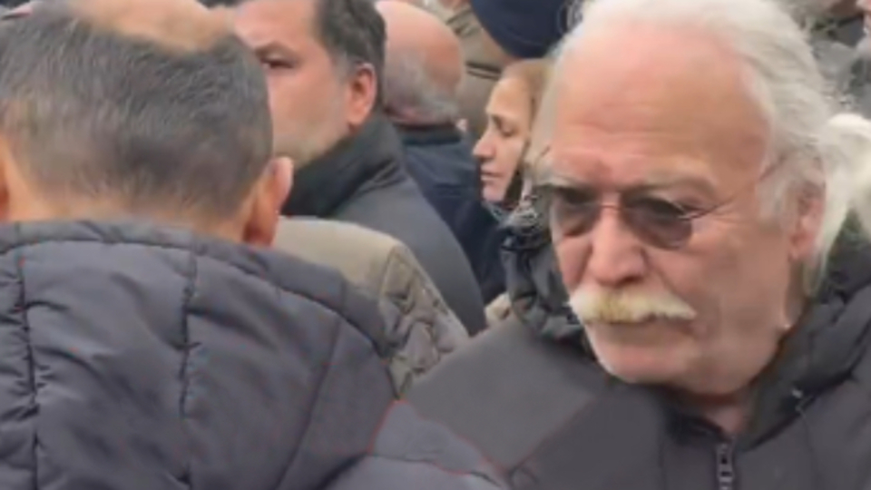 Cenazede özçekim tepkisi