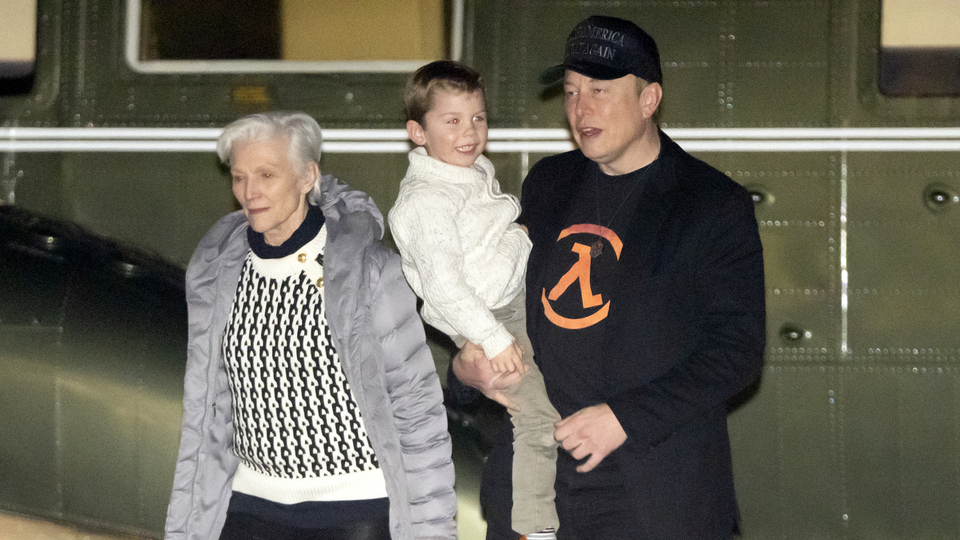 Elon Musk'ın annesi ABD'yi karıştırdı