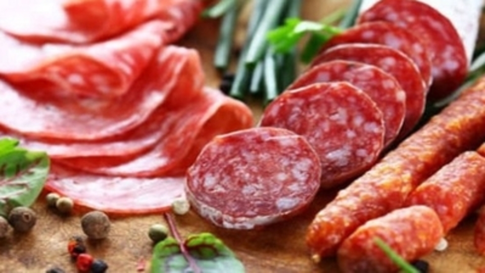 Emzirirken Sucuk Yenir mi?