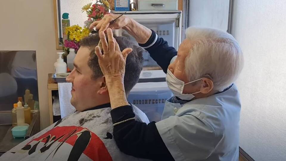 Japon berber, 108 yaşında rekor kırdı