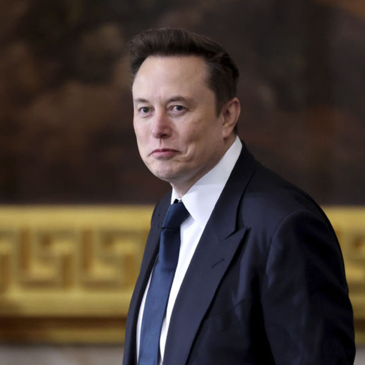 Musk: Bence her şeyi özelleştirmeliyiz