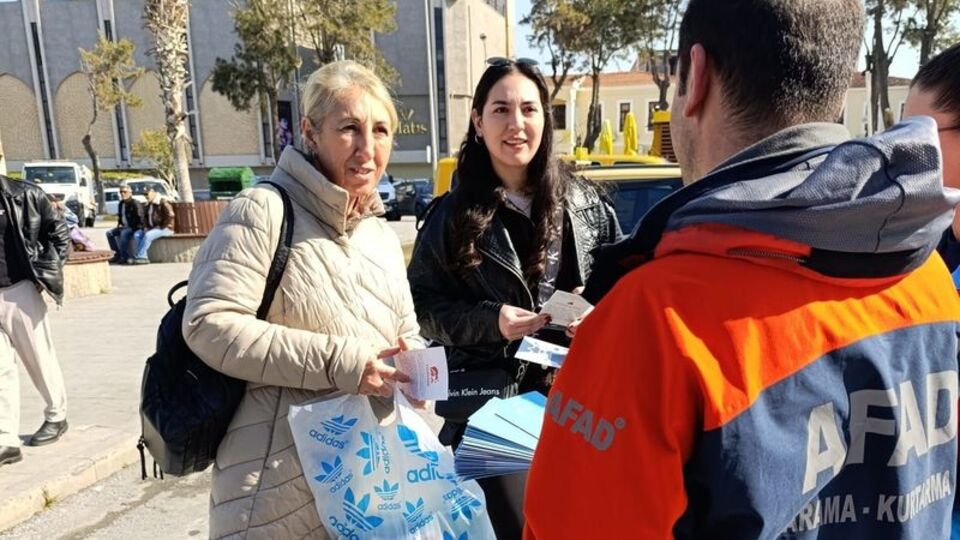 Kuşadası'nda "Tsunami" bilgilendirmesi