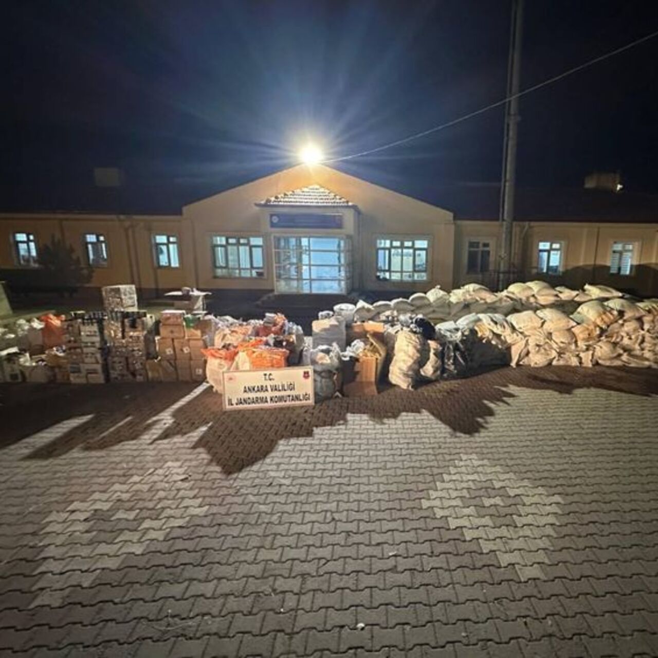 Ankara'da 9,5 ton kaçak tütün ele geçirildi