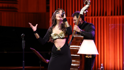 Gaye Su Akyol'dan Türk Sanat Müziği gecesi