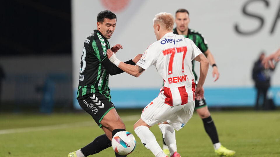 10 kişilik Kocaelispor puanı kaptı!