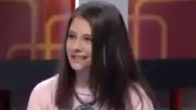 Ece, yarışmada hayatını anlatmış