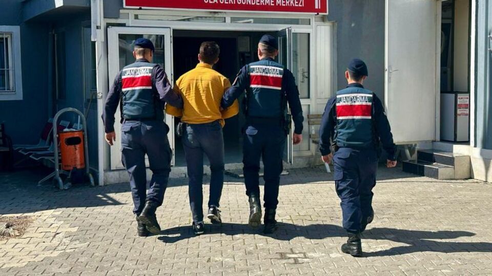 Kırmızı bültenle aranan hırsız yakalandı!