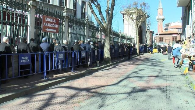 Hırka-i Şerif ziyarete açıldı