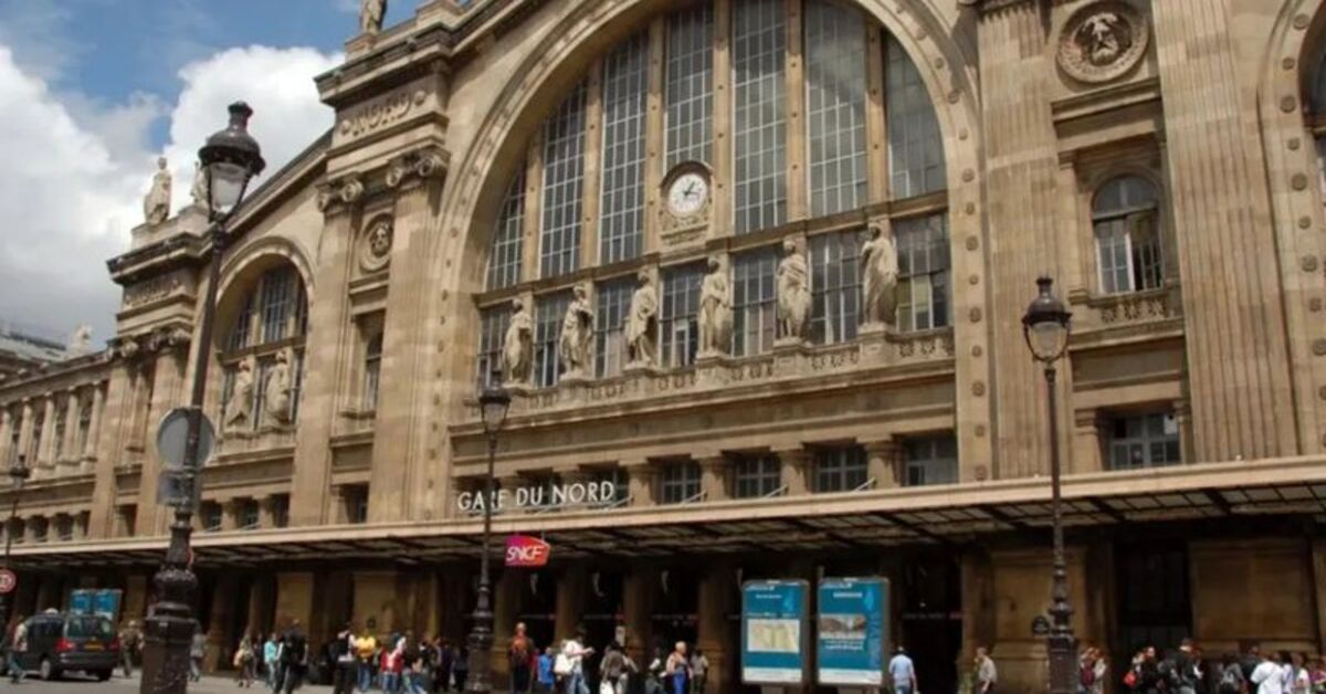 Paris'te Bomba Bulundu