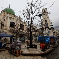 İsrail askerleri camiyi ateşe verdi