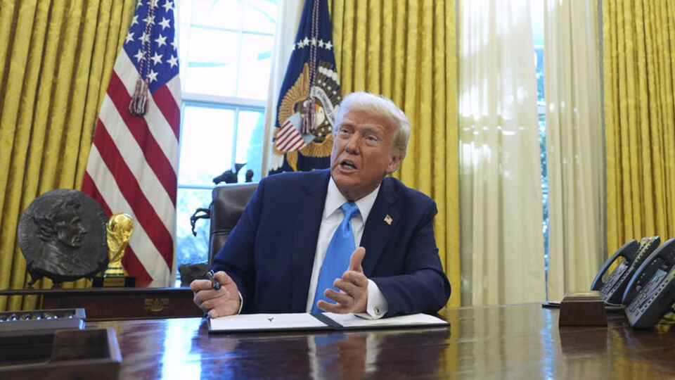 Trump: Rusya'ya yaptırım uygulamayı düşünüyorum