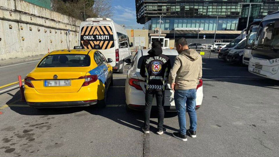 İstanbul'da yaşandı! Yolcudan fazla para aldı ceza yağdı!