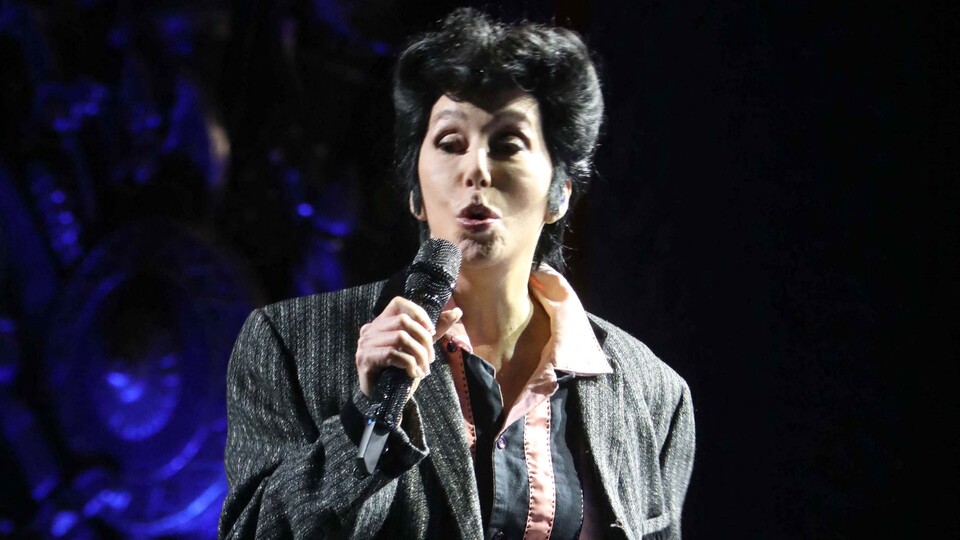 Elvis Presley taklidi yaptı