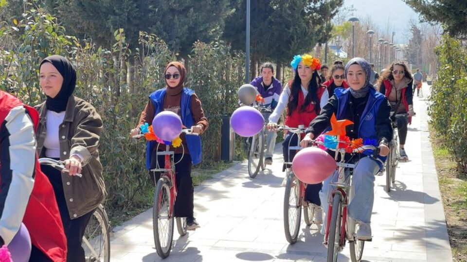 Osmaniye'de "Kadınlar Günü"nde bisiklet turu