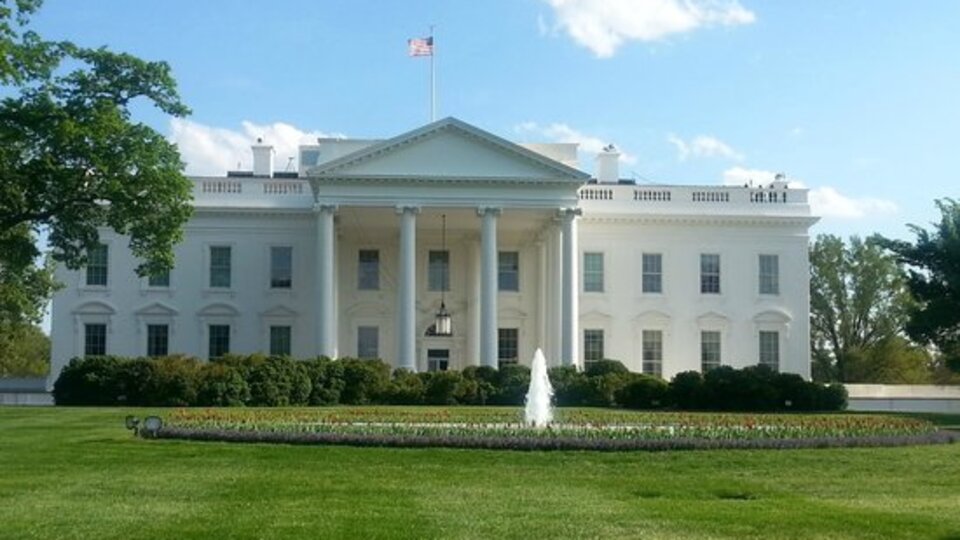 Donald Trump: İran askeri yolla ya da müzakereyle baş edilebilir