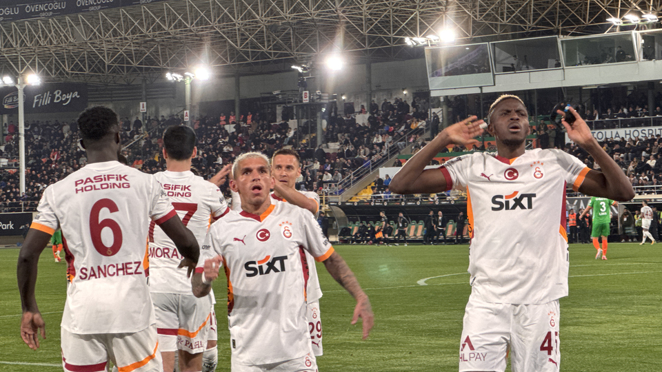 Galatasaray, geriden gelerek kazandı!