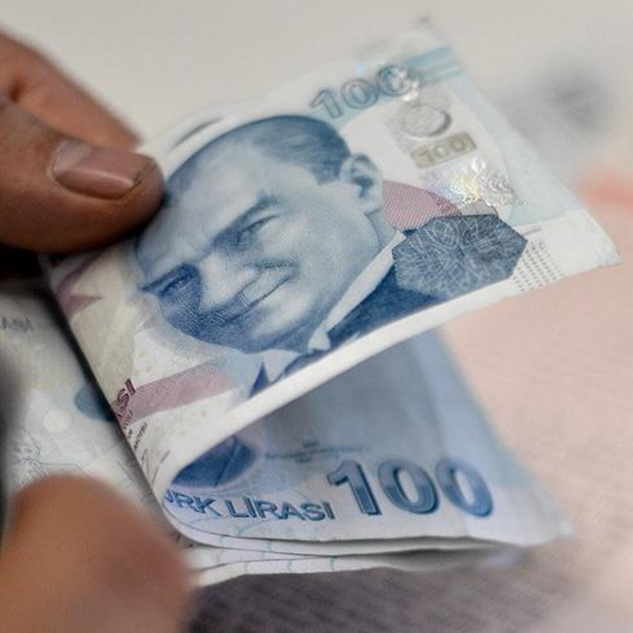 Çalışan emekliye vergi muafiyeti yok