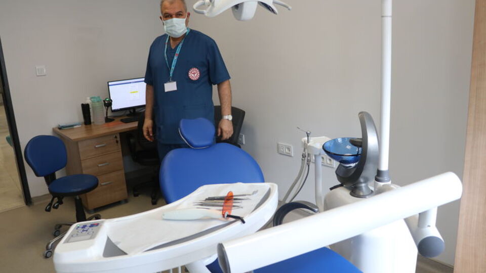 Adana'da ağız ve diş sağlığı polikliniği açıldı
