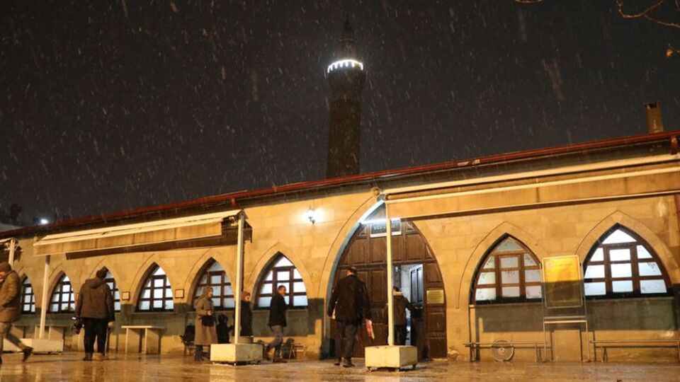 Sivas'ta teravihte 5 asırlık gelenek