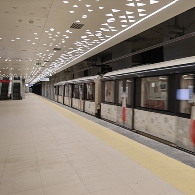Bakırköy-Kirazlı hattı bir yılda 17,1 milyon yolcu taşıdı