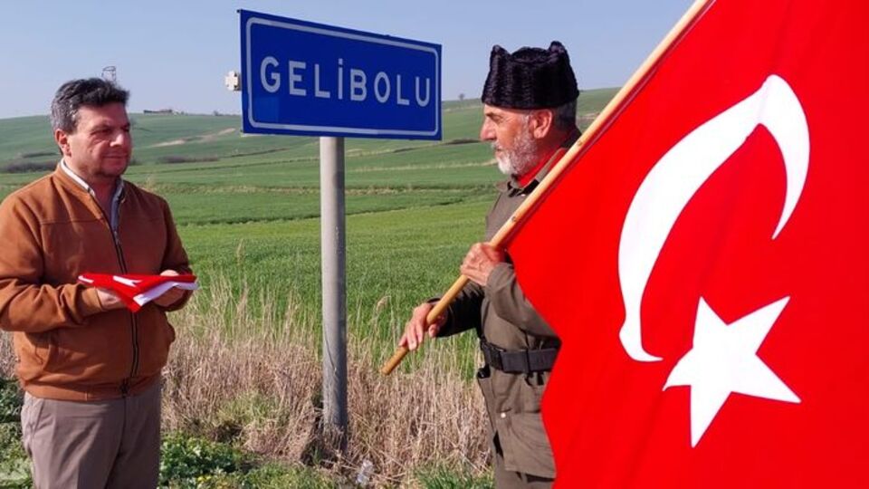 Şehitler için Çanakkale'ye yürüyor