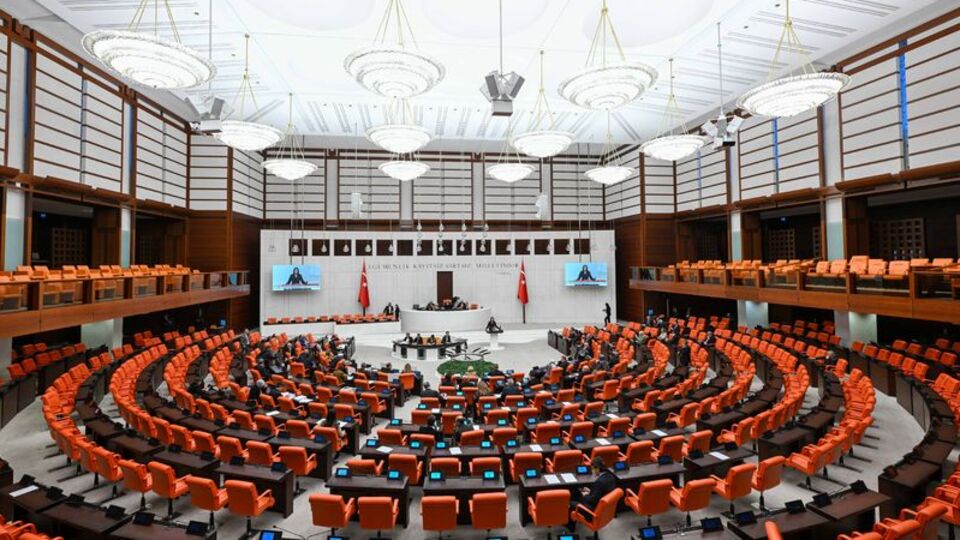 Yeni dokunulmazlık dosyaları Meclis'te