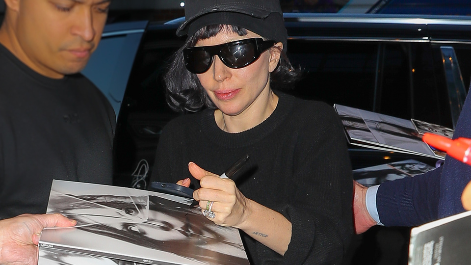 "Çimen yaprağıyla evlenme teklif etti"