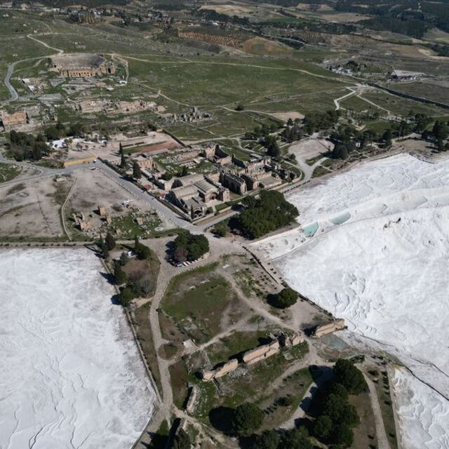 Pamukkale'ye 25 yılda 37 milyondan fazla ziyaretçi