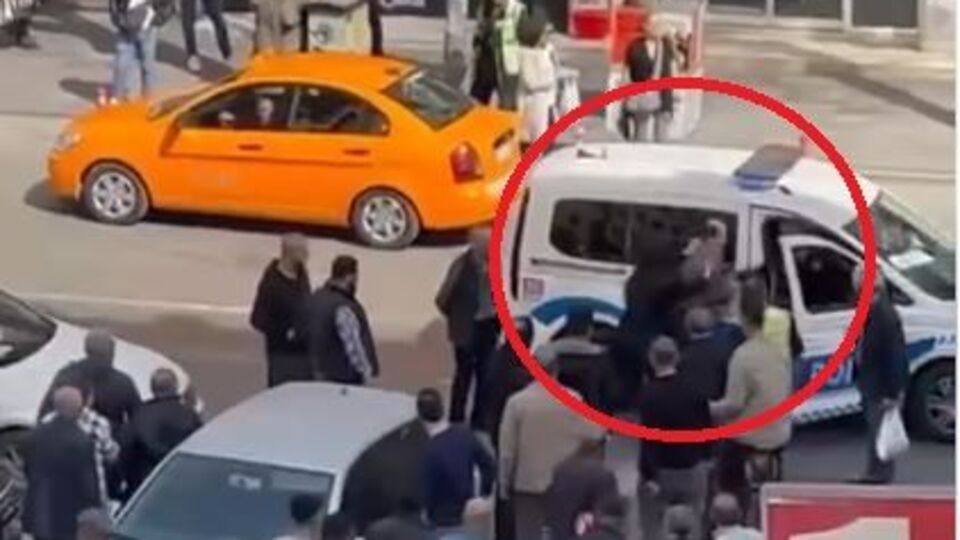 Taciz şüphelisini polise teslim etti