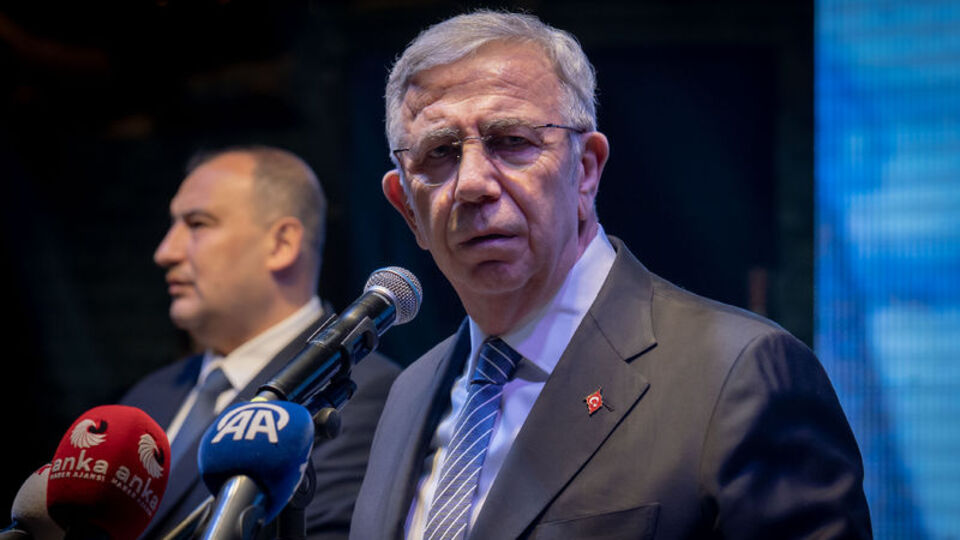 "Fırsat bekleyecek, alçaklık edecek insanlardan değiliz"