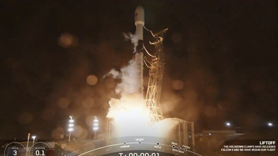 Uzayda mahsur kalan astronotların Dünya'ya dönüşü yine ertelendi