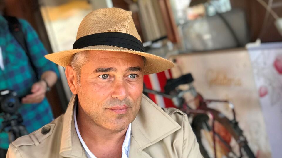 Kahramanları tiyatro oyunu yaptı