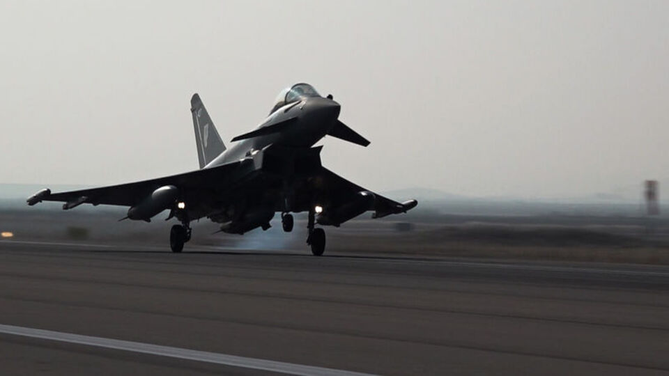 Türkiye 40 Eurofighter savaş uçağı için teklif aldı