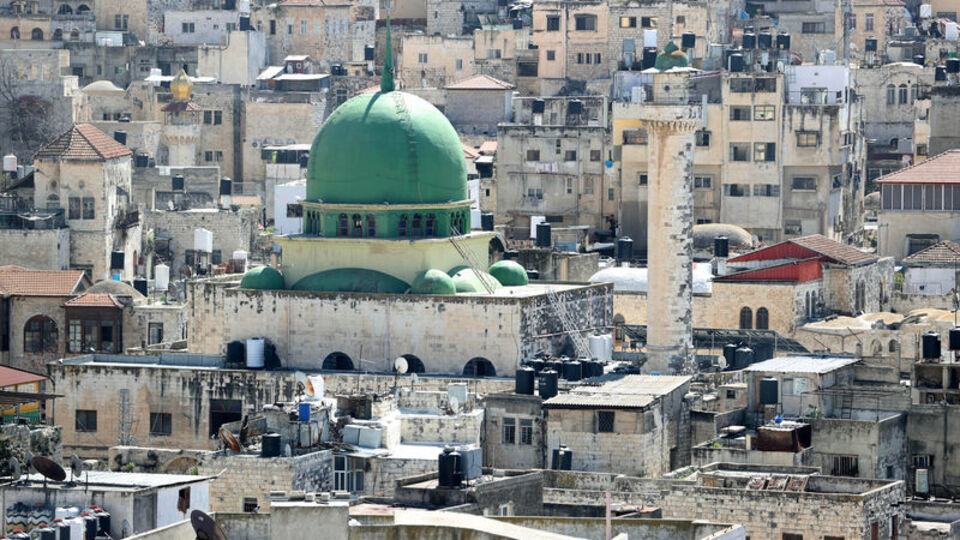 İsrail Batı Şeria'ya baskınlar düzenledi