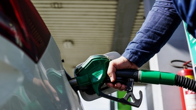 Benzine zam pompaya yansıdı