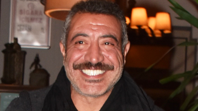 "Bıyıklarım yıkanınca çıkıyor"