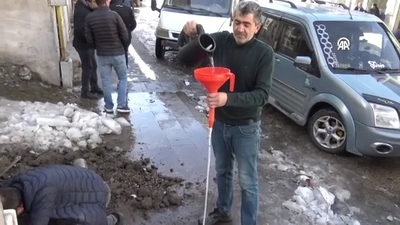 Kars'ta içme suyu şebekesi dondu