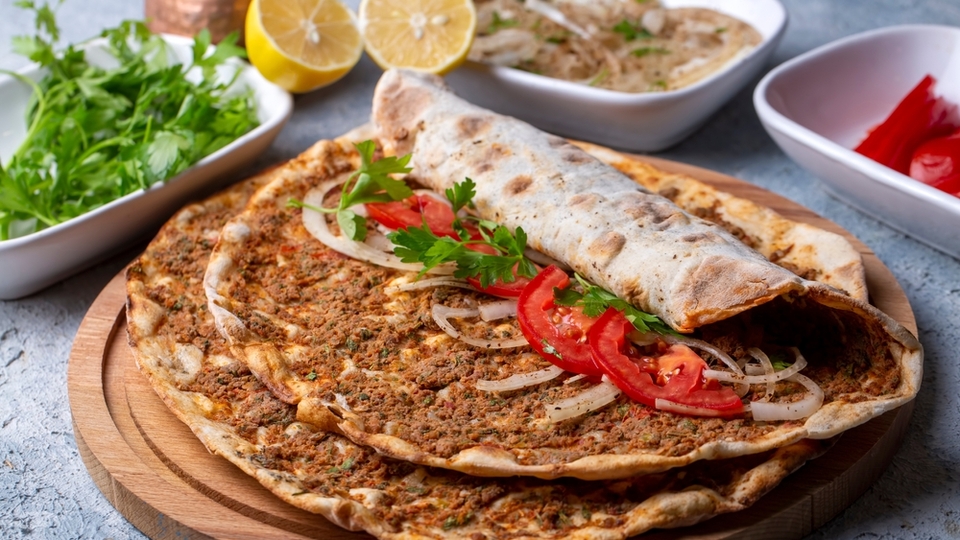 İstanbul'da lahmacun fiyatı tartışması