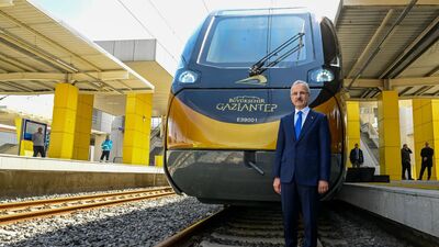 İlk Milli Banliyö Tren raylara çıktı