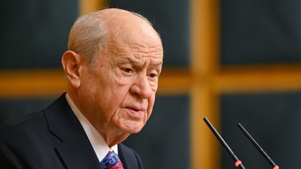 Bahçeli'den Memişoğlu'na tebrik telefonu