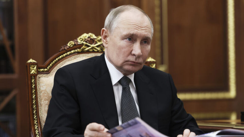 Putin: Teslim olurlarsa canları bağışlanacak