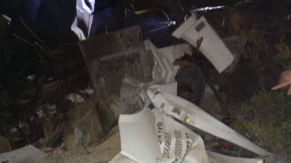 TIR şarampole yuvarlandı: 2 ölü